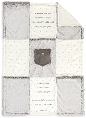 DEMDACO Мозайка Карманное Молитва Сиво-бяло Одеало с размер 30 x 40 см за детско креватче