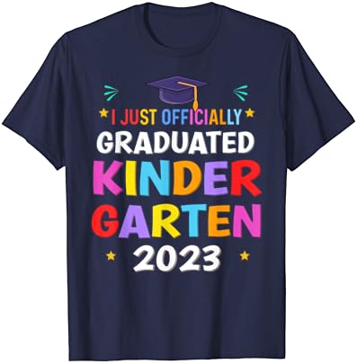 Аз официално завършва на бала клас детската градина в тениска 2023 година на издаване