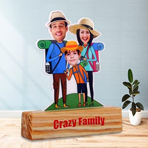 Персонализирани Фотоподарок Quirkaboo Луда Семейна Карикатура с Дървена стойка (снимки и текст)