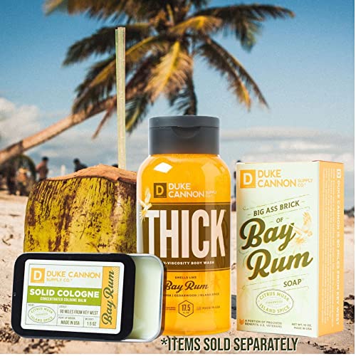 Компанията Duke Cannon Supply Co. Твърди одеколон за мъже Bay Rum (Цитрусов мускус, кедрово дърво, островни подправки) -